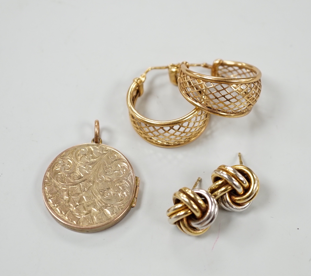 Two pairs of 9ct gold earrings, 7.8 grams and an engraved yellow metal locket.